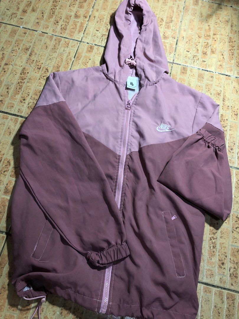 Nike Pink Windbreaker, Women's Fashion, Coats, Jackets and Outerwear on