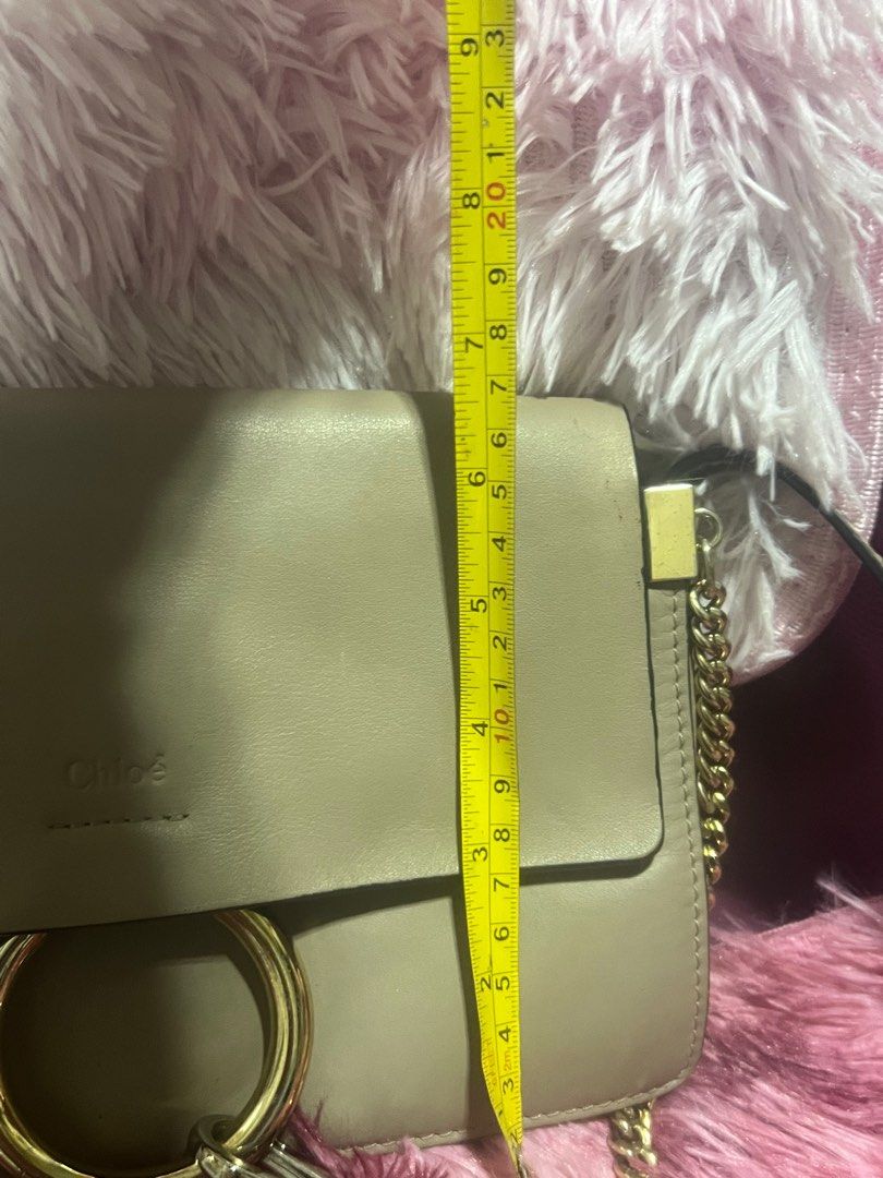 Orig Chloe Faye (Category: Luxury Bags & Wallets) located in Cavite. Submitted by jnizadion12345 (Listing ID 1211224943, Image 2). Description: Mga mamshie, luxury po ito ano po. Paki zoom in zoom out po para sa signs of usage. Un hardware not sure kun tarnish dahil knowing chloe, iba iba talaga ang kulay ng hardwares nya. Wala pong mababa sa 20k ang presyo neto s marketplace. Intact sticker pa po. Kayo na po bahala magpa spa. Pero pwede din wag 