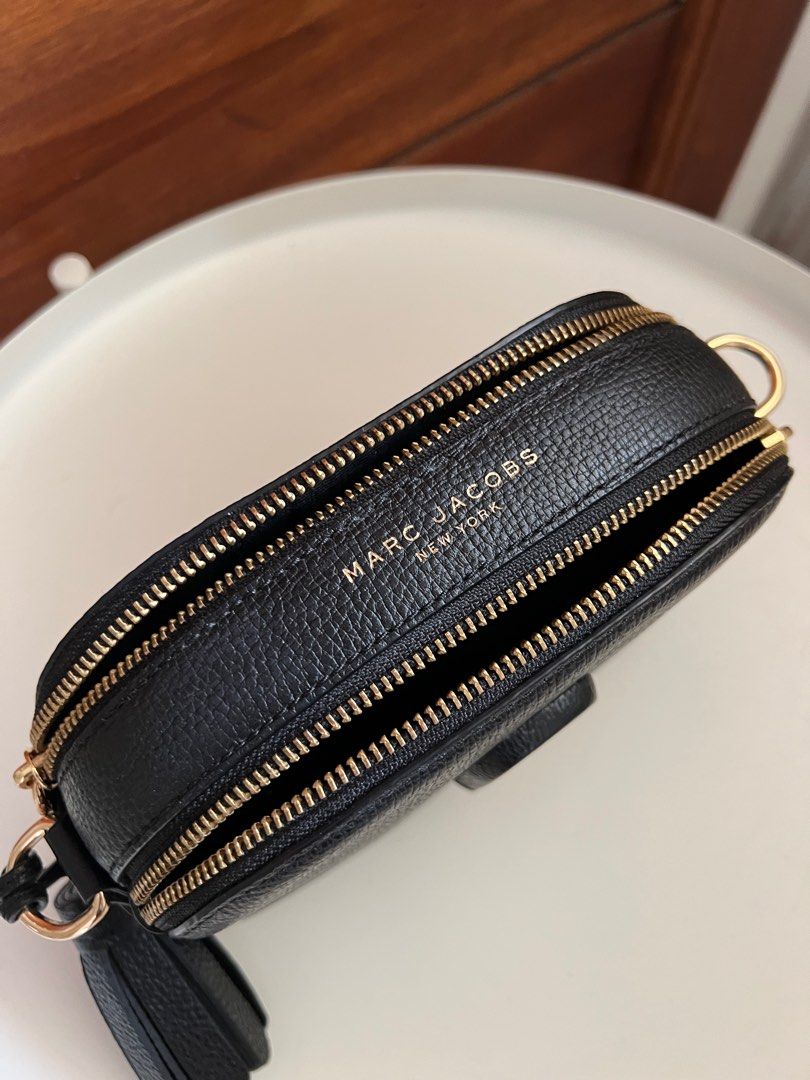 How to spot a fake marc jacobs shutter bag, Luxury, Bags & Wallets on  Carousell