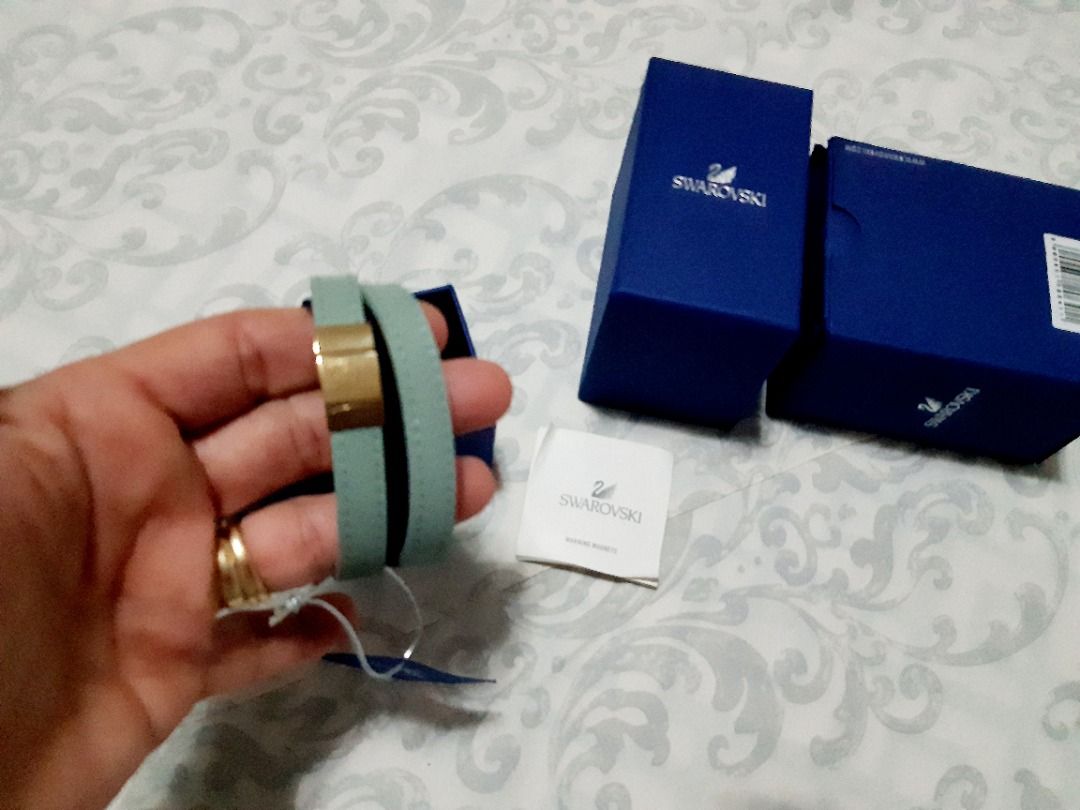 Original Swarovski Vio Cielo mint green wrap bracelet, Women's Fashion