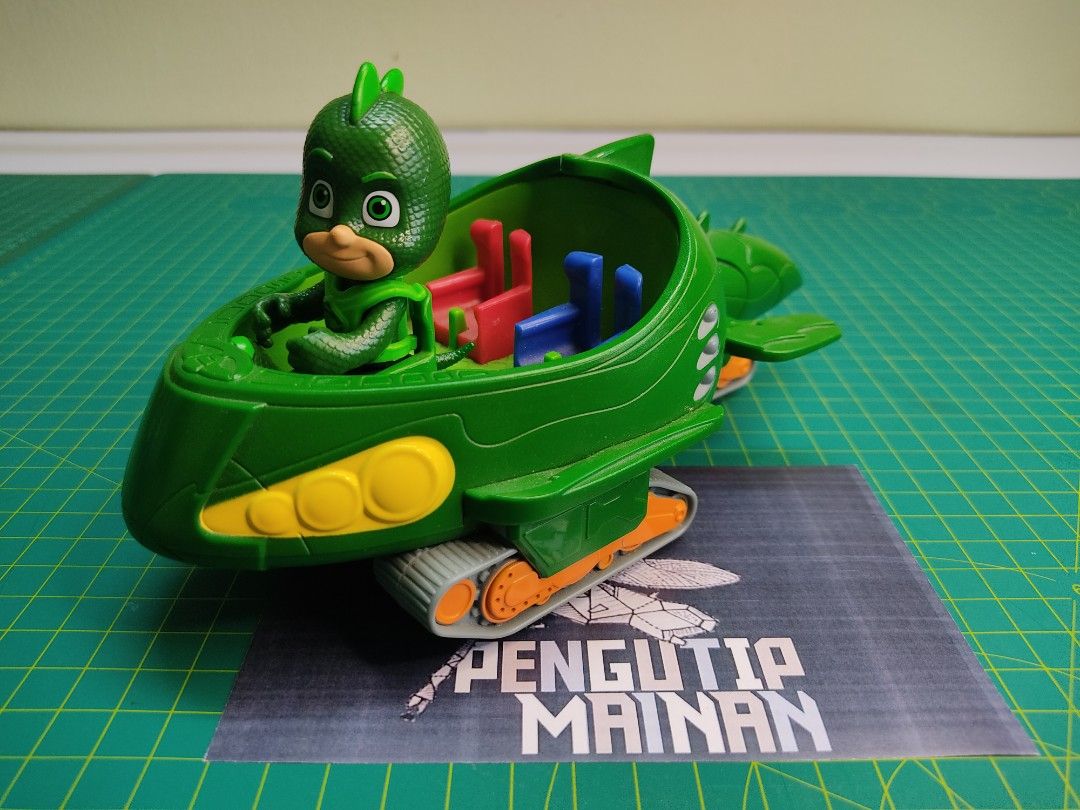 [PJ MASKS] GEKKO FIGURE + GEKKO MOBILE, Hobbies & Toys, Toys & Games on