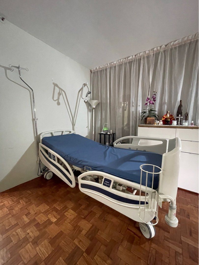 STRYKER Recliner Bed for disabled, Health & Nutrition, Assistive