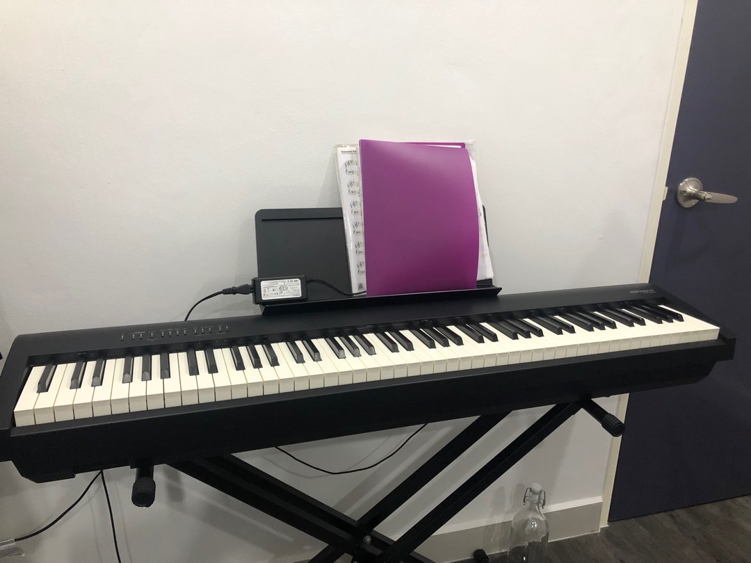 Piano- Roland FP30X, Hobbies & Toys, Music & Media, Musical Instruments ...