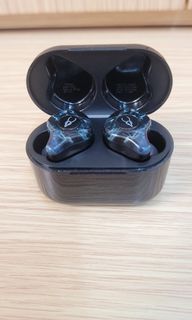 （分類：）位於 。 由 llee11 提交（商品編號 1211357985，圖片 1）。簡介： 。
