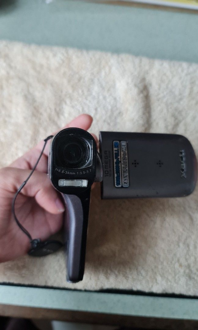 Sanyo Video camera, Photography, Video Cameras on Carousell