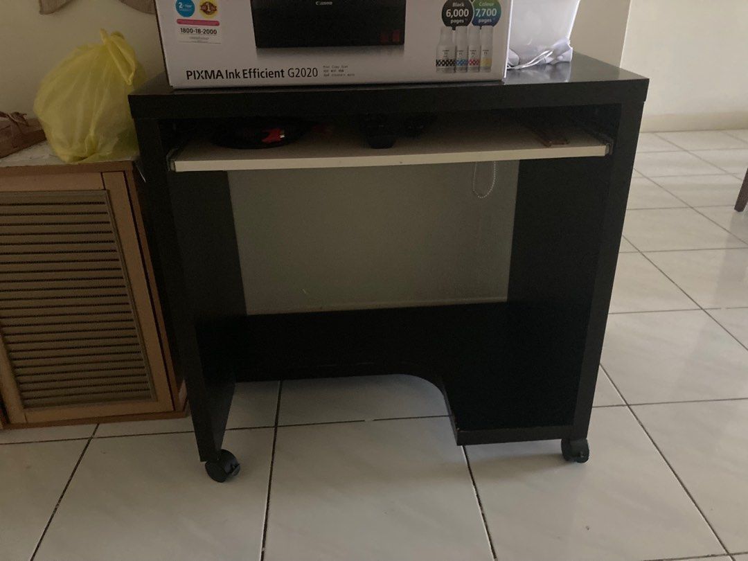 Second hand hotsell bureau desk