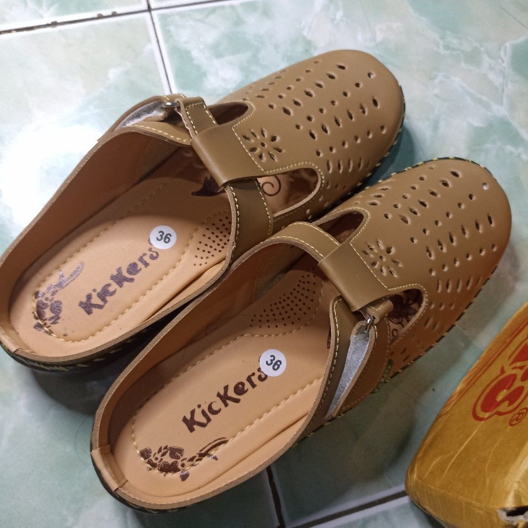 Sepatu Sandal Kickers Wanita BRAND NEW