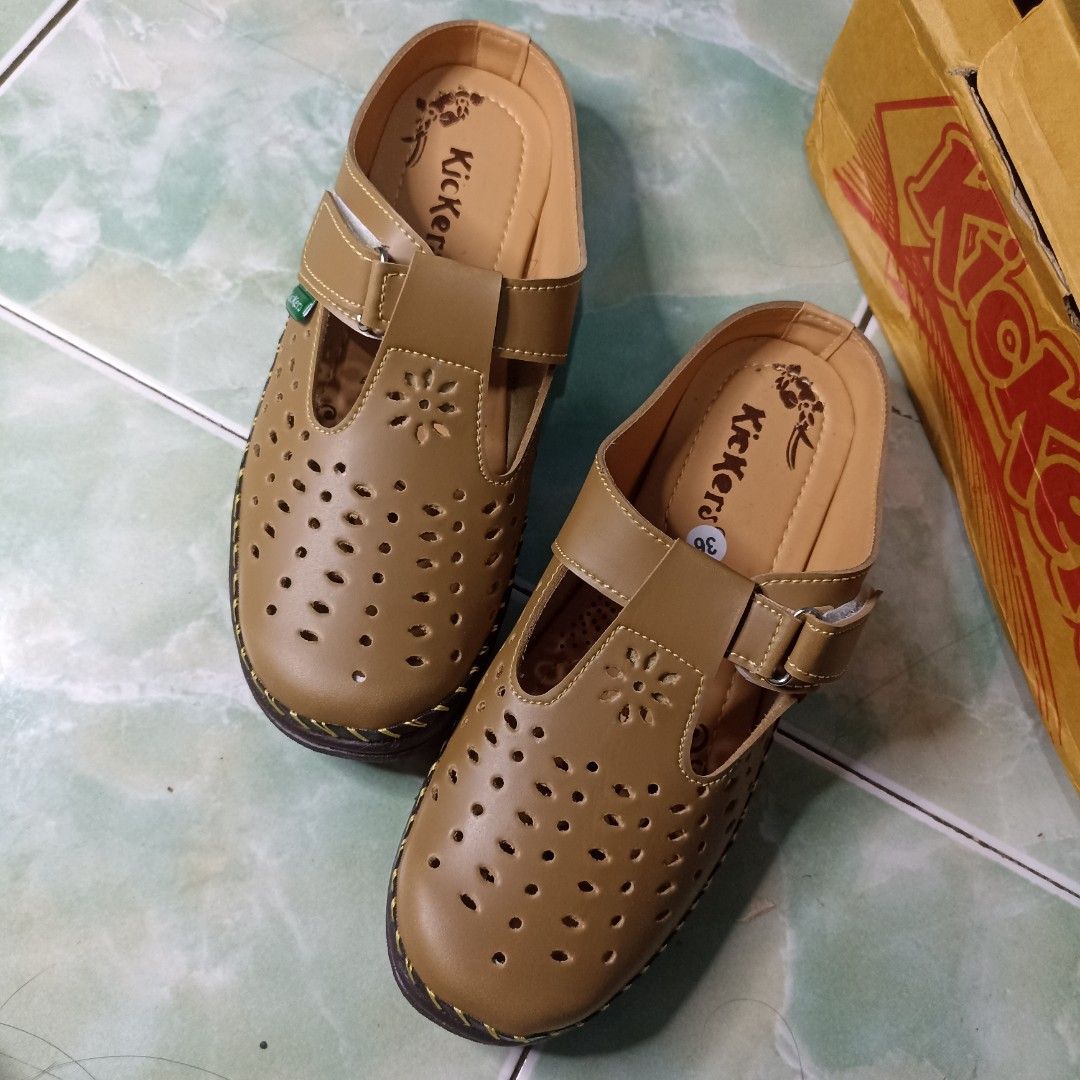 Sepatu sandal wanita kickers original best sale