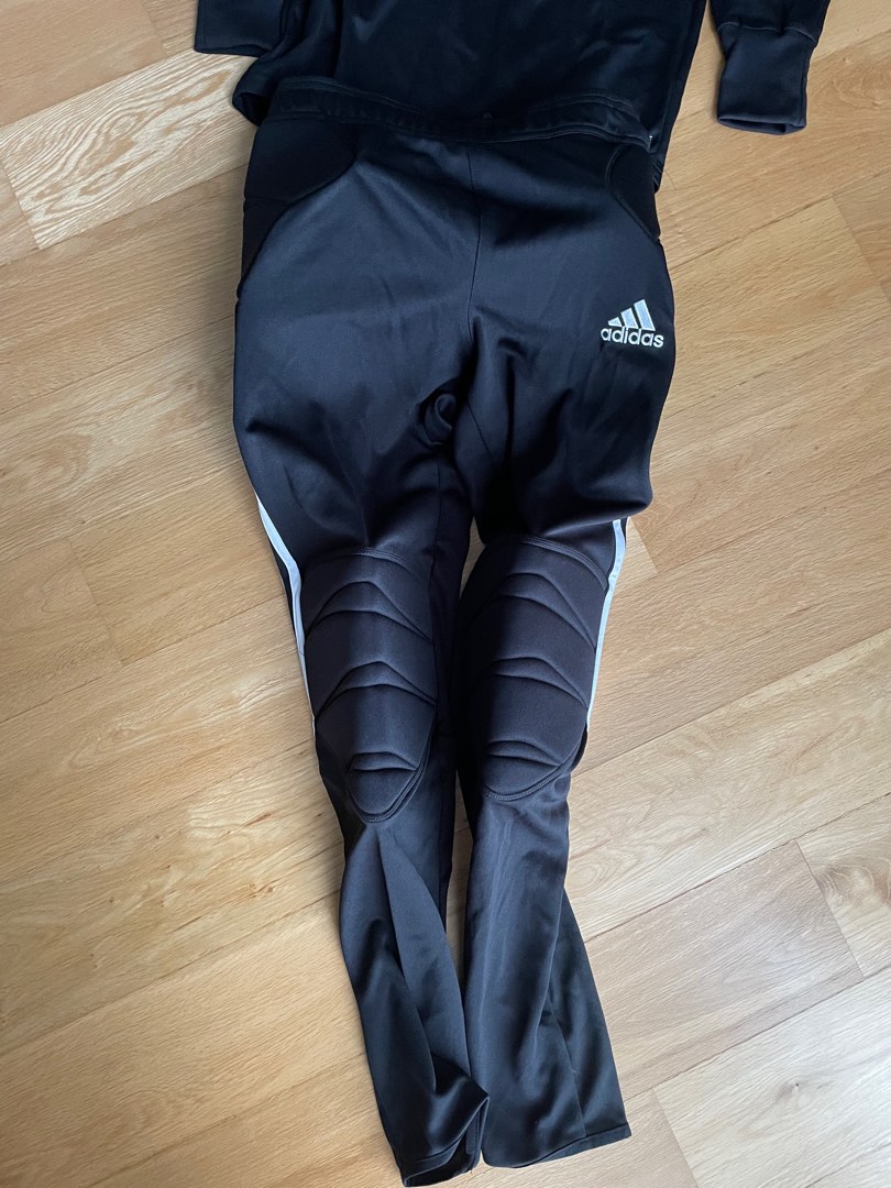 Soccer goalkeeper padded pants, Sports Equipment, Other Sports