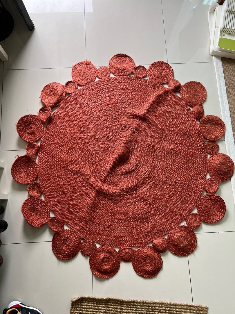 Spotlight round Jute rug carpet, Furniture & Home Living, Home Decor