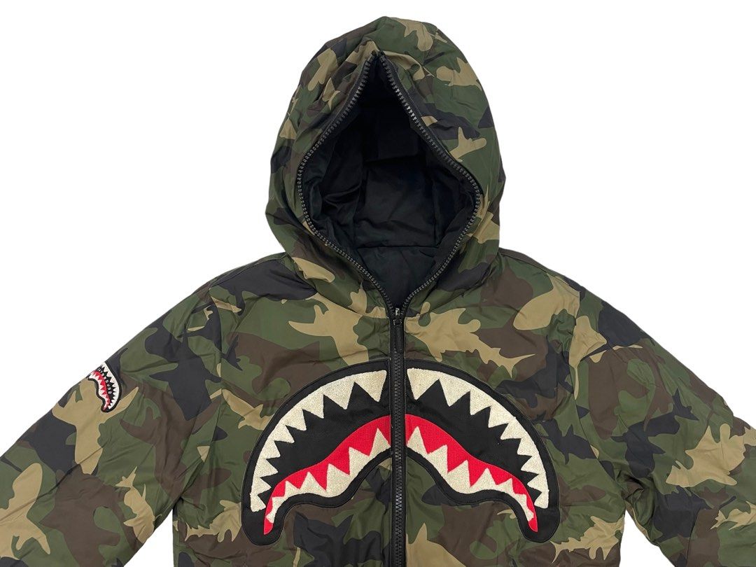 Sprayground camo shark full zip up puffer jacket, Men's Fashion, Coats ...