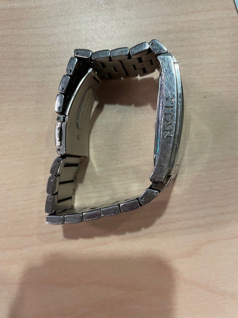 TiTAN European style Watch Light Used Seven months Old, Luxury, Watches