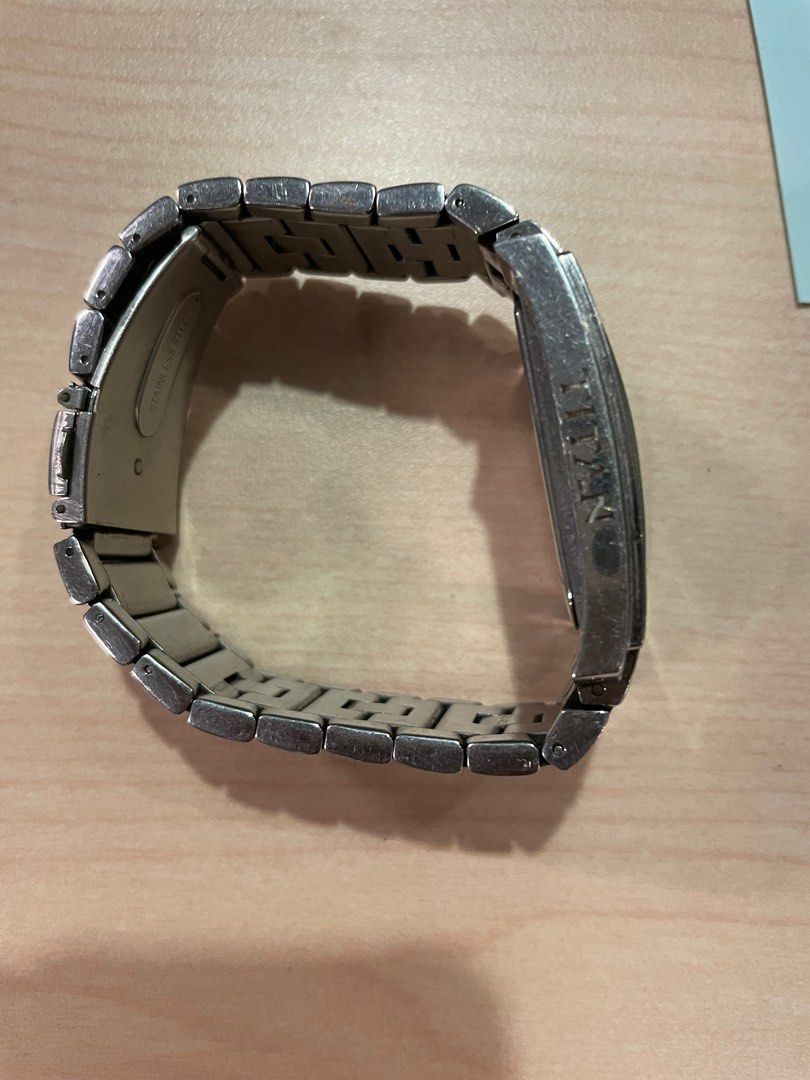TiTAN European style Watch Light Used Seven months Old, Luxury, Watches