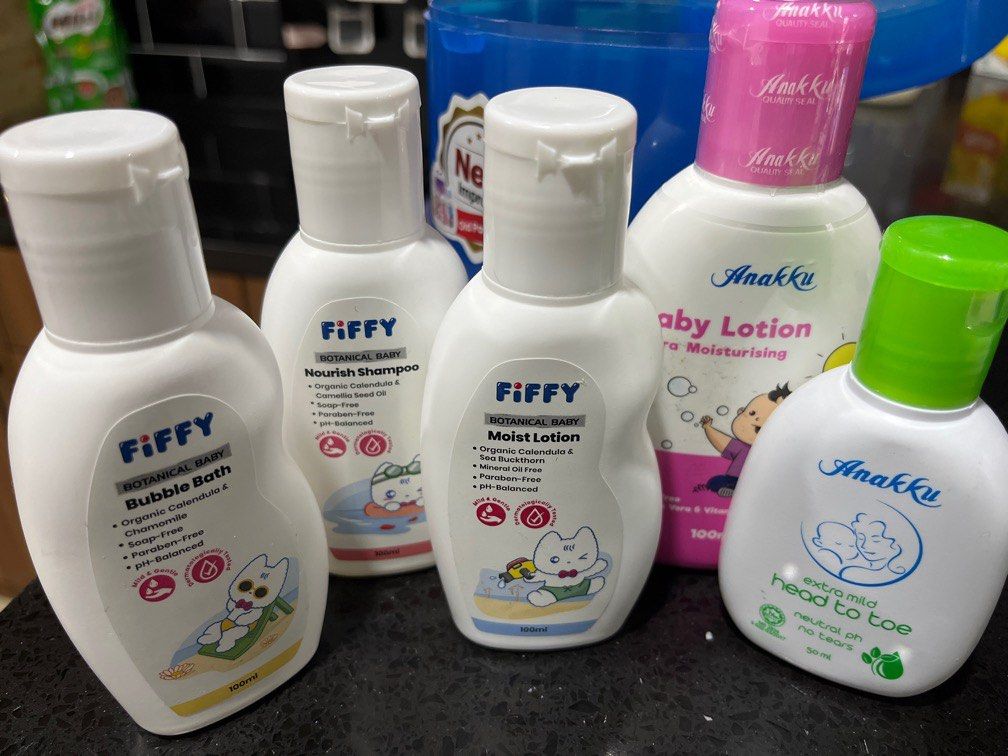 Travel size fiffy and anakku lotion shampoo and bath Babies