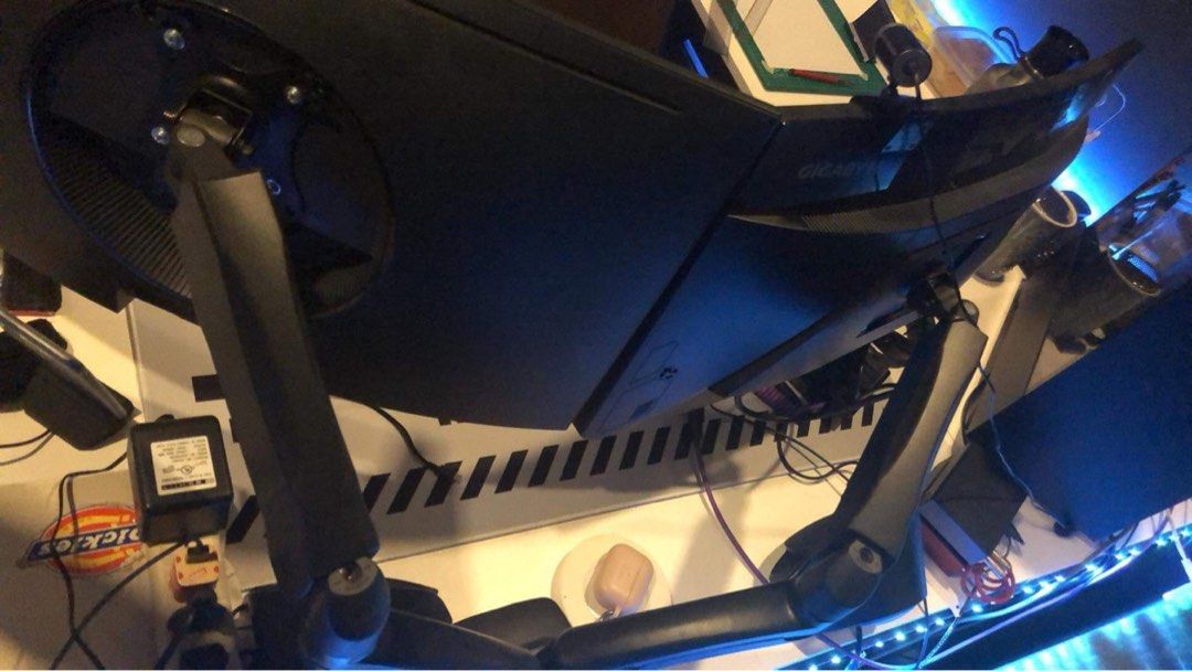 TRUEVISION DUAL MONITOR ARM, Computers & Tech, Desktops on Carousell
