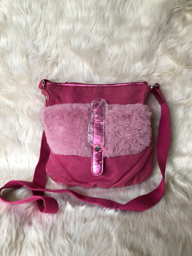 UGG CROSSBODY BAG Women s Fashion Bags Wallets Cross body