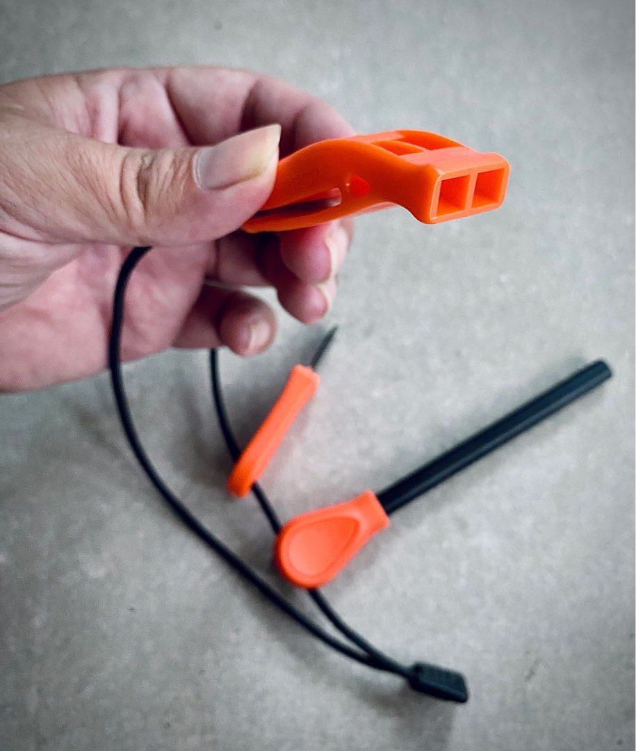 Upgraded Professional XL Ferro Rod with Safety Whistle in Mandarin