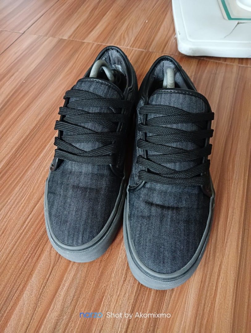 Vans Chukka Low Size 10 Good as new, Men's Fashion, Footwear, Sneakers on  Carousell
