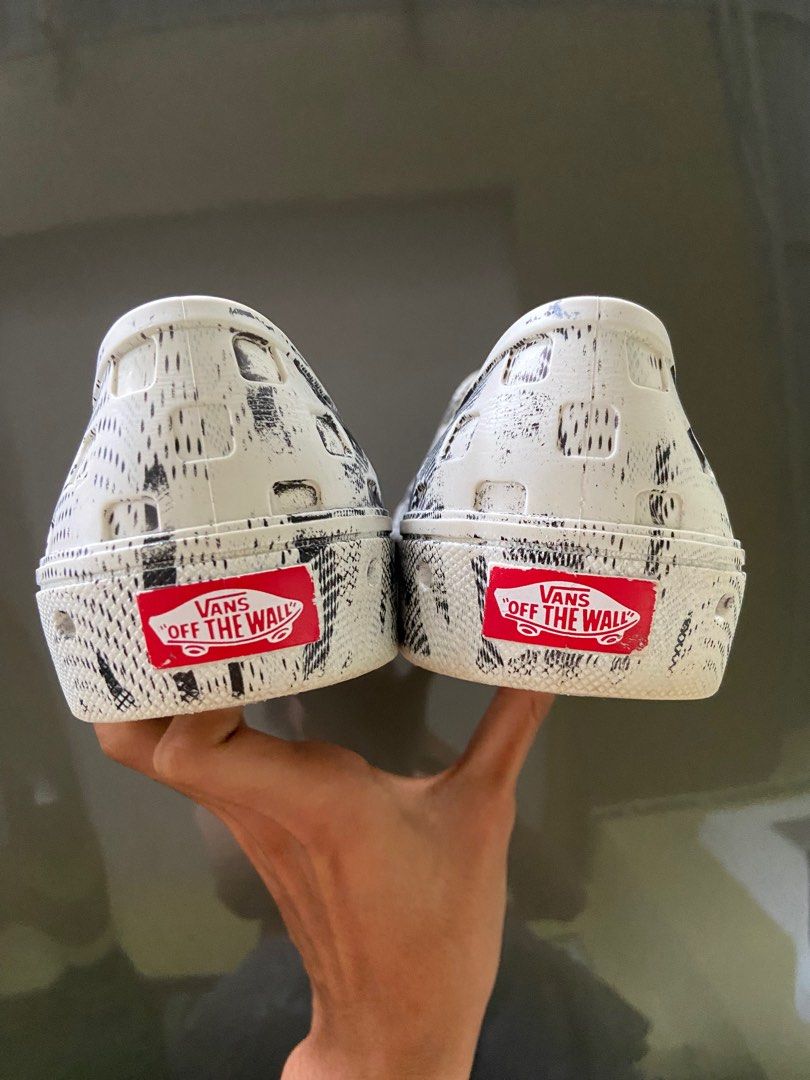 Crocs vans deals
