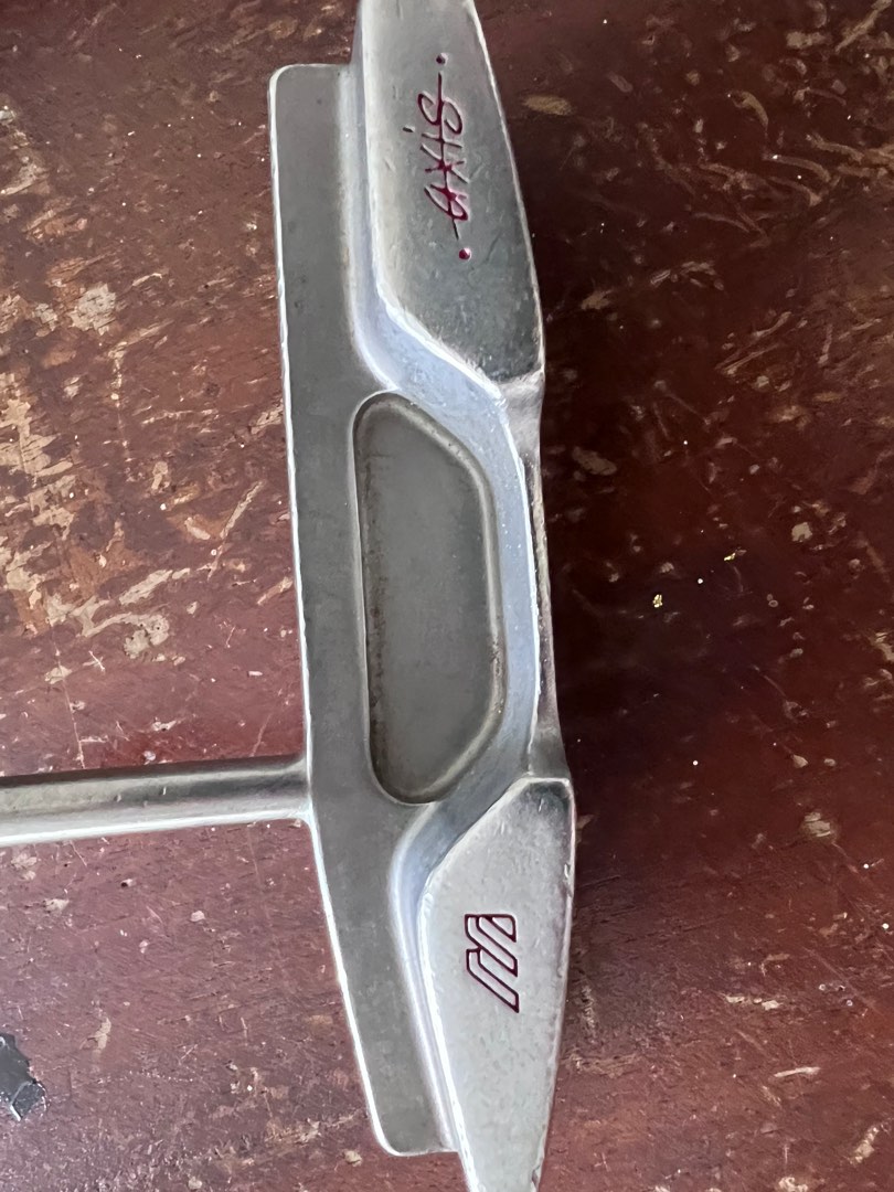 Vintage Mizuno Putter, Sports Equipment, Sports & Games, Golf on Carousell