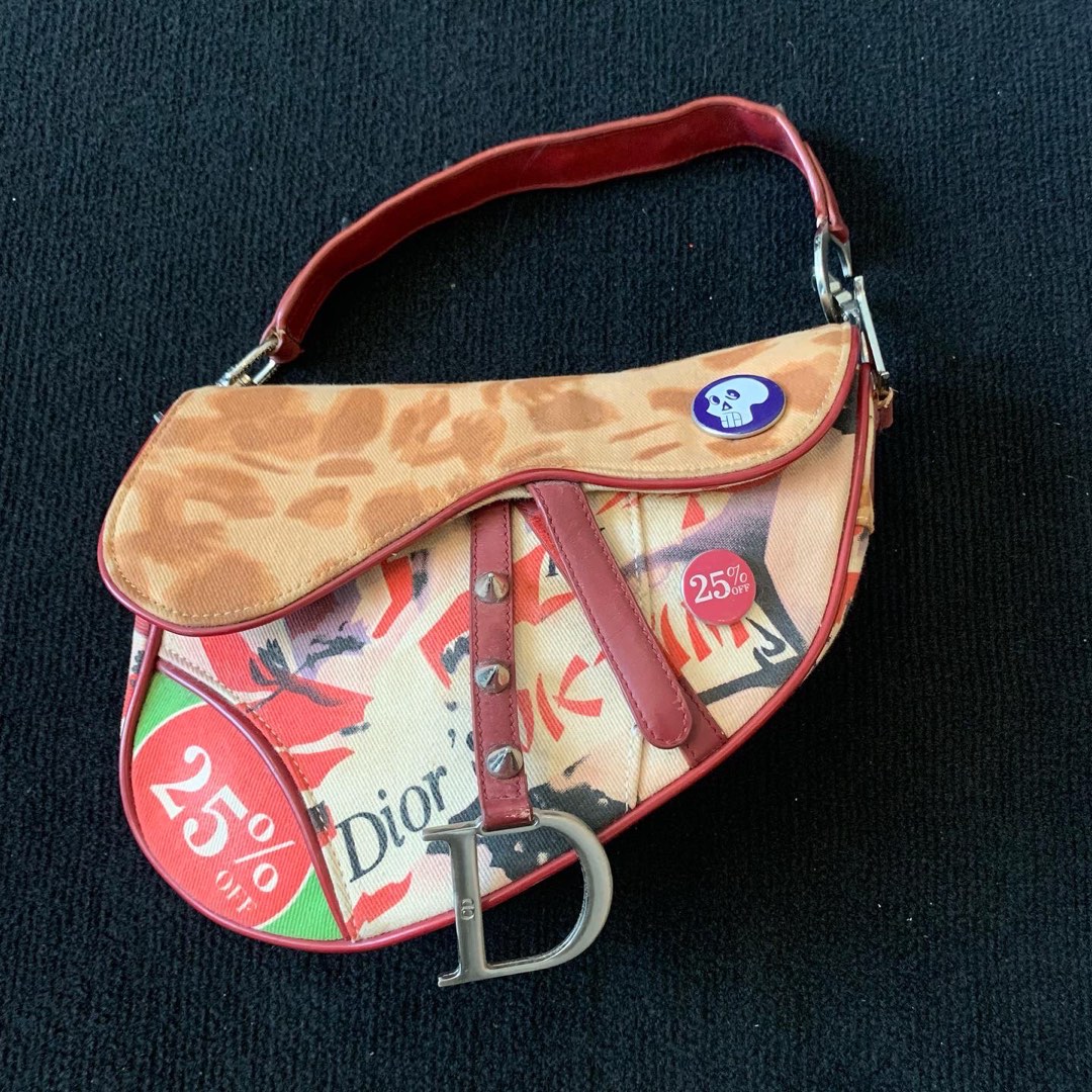 Dior victim saddle sales bag