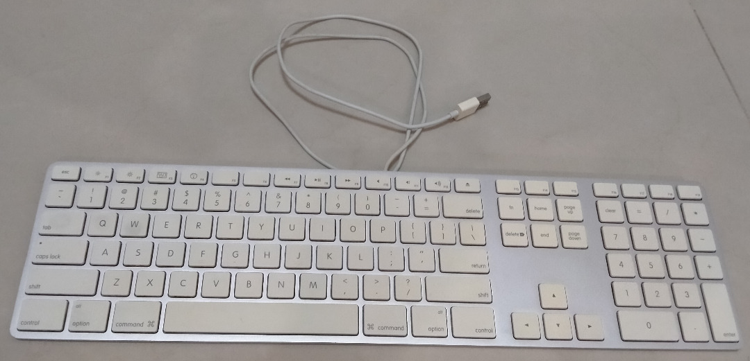 Wired Mac keyboard, Computers & Tech, Parts & Accessories, Computer