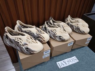Yeezy Foam Runners MX Cream Clay
