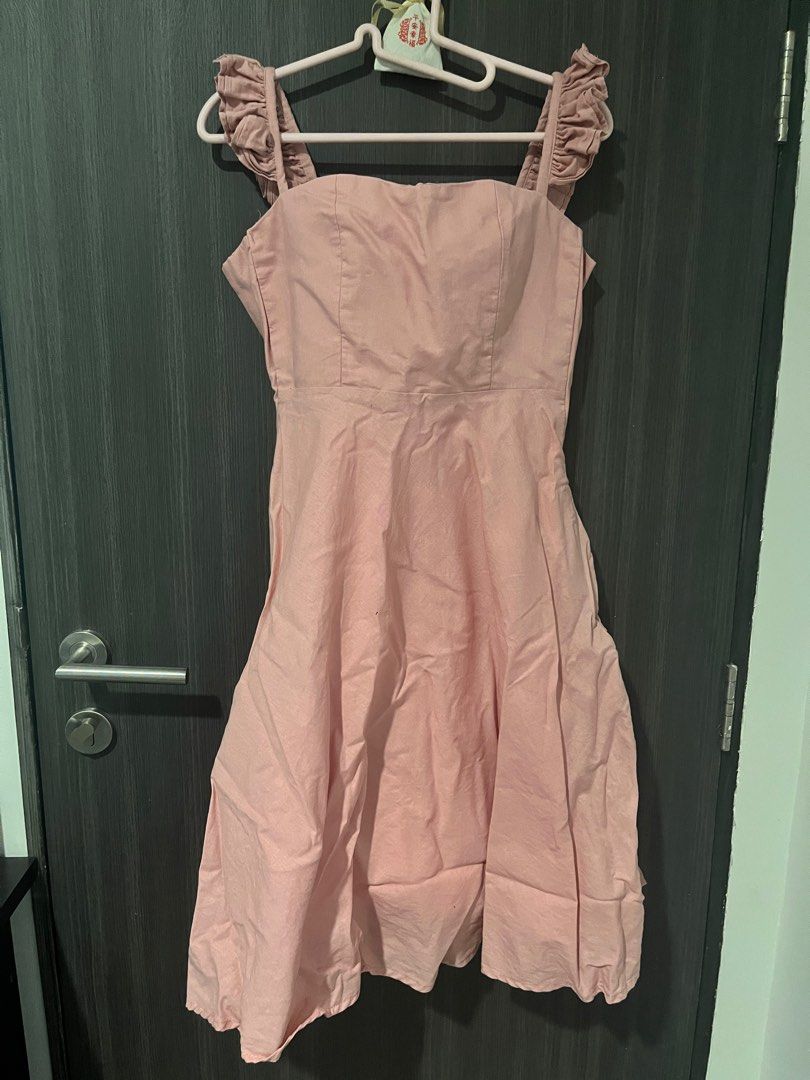 Zoo Label Alondra Dress (Category: Dresses) located in Manila. Submitted by sjoemd (Listing ID 1211240655, Image 3). Description: Zoo Label Alondra Dress Color: Pink -Used once last Oct. for a friend’s wedding -Size is small but I had this altered a little bit in terms of length and chest area (My measurements are: 34-26-33 for reference; Height is 5 ft. 2in.) -No haggling please :) -RFS: No use for this anymore since i’m currently pregnant; need