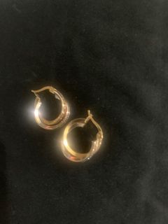 (Category: ) located in . Submitted by mami.mars16 (Listing ID 1211457861, Image 1). Description: .