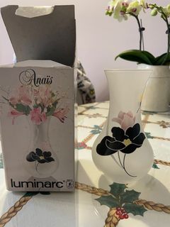 （分類：）位於 。 由 vanessalilian 提交（商品編號 1211463549，圖片 1）。簡介： 。