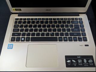 Acer Swift 3 ultrabook 14' inch core i5 laptop free case and mousepad