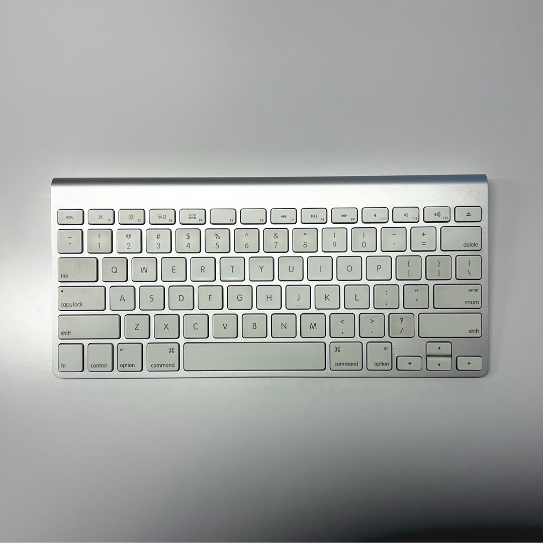 Apple Magic Keyboard, Computers & Tech, Parts & Accessories, Computer ...