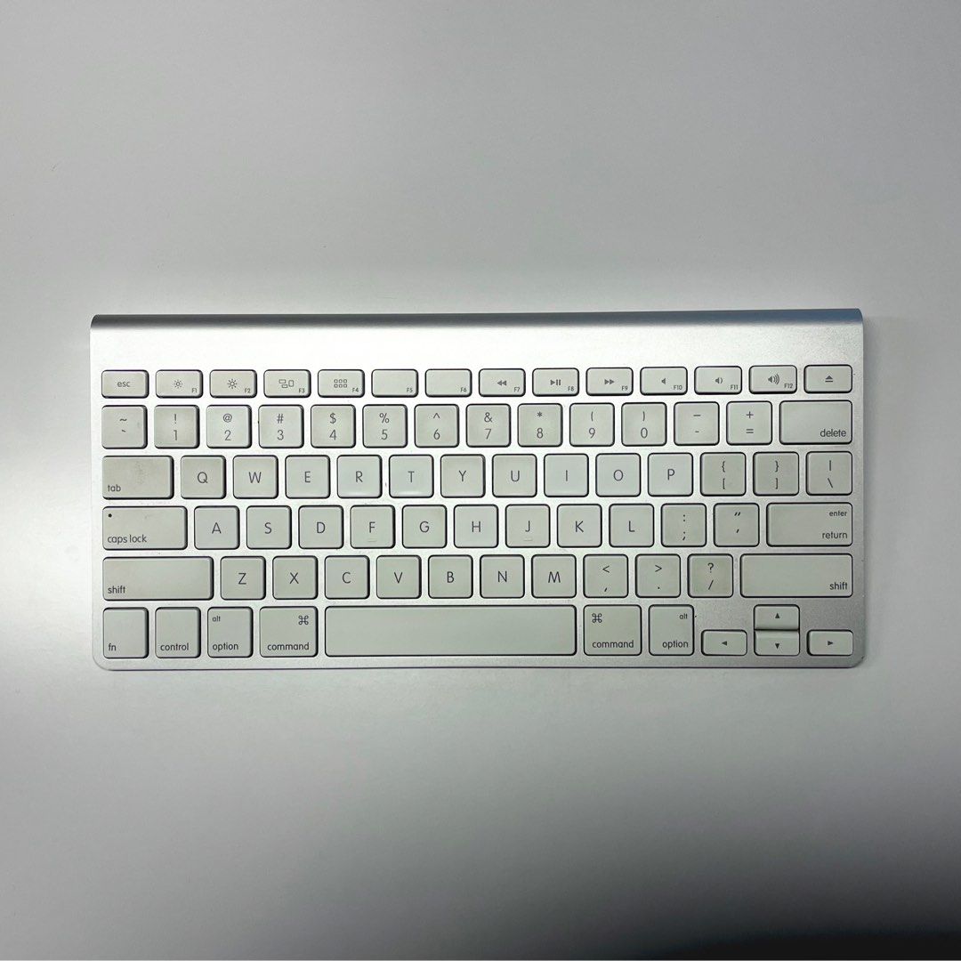 Apple Magic Keyboard, Computers  Tech, Parts  Accessories, Computer  Keyboard on Carousell