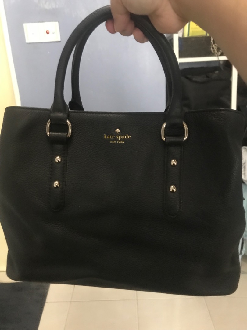 Authentic Kate Spade handbag, Women's Fashion, Bags & Wallets, Shoulder Bags  on Carousell