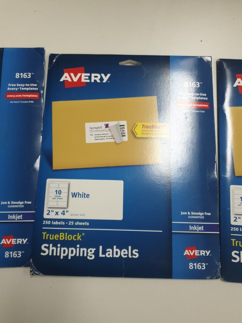 Avery Shipping Labels, Hobbies & Toys, Stationery & Craft ...