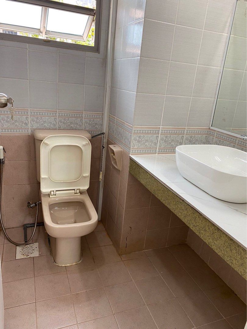 Azalea Park Condominium, Property, Rentals, Room Rentals on Carousell