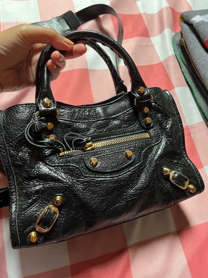 balenciaga town black