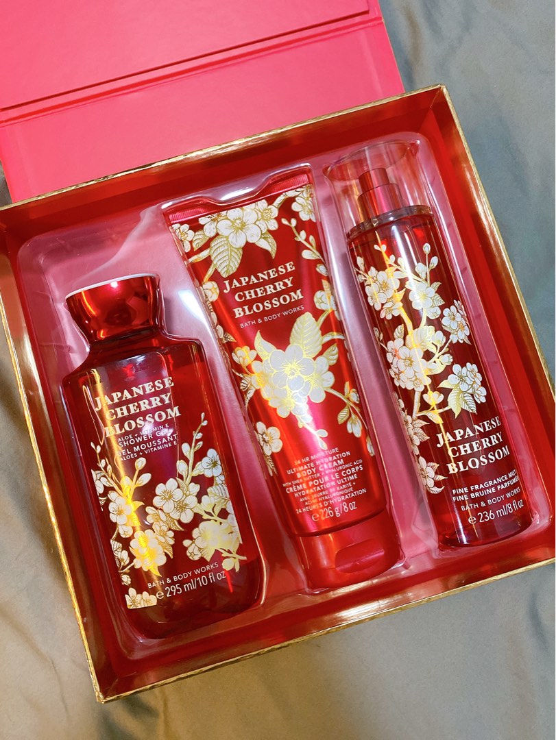 Bath & Body Works (Gift Set) Body Cream, Shower Gel, Mist, Beauty
