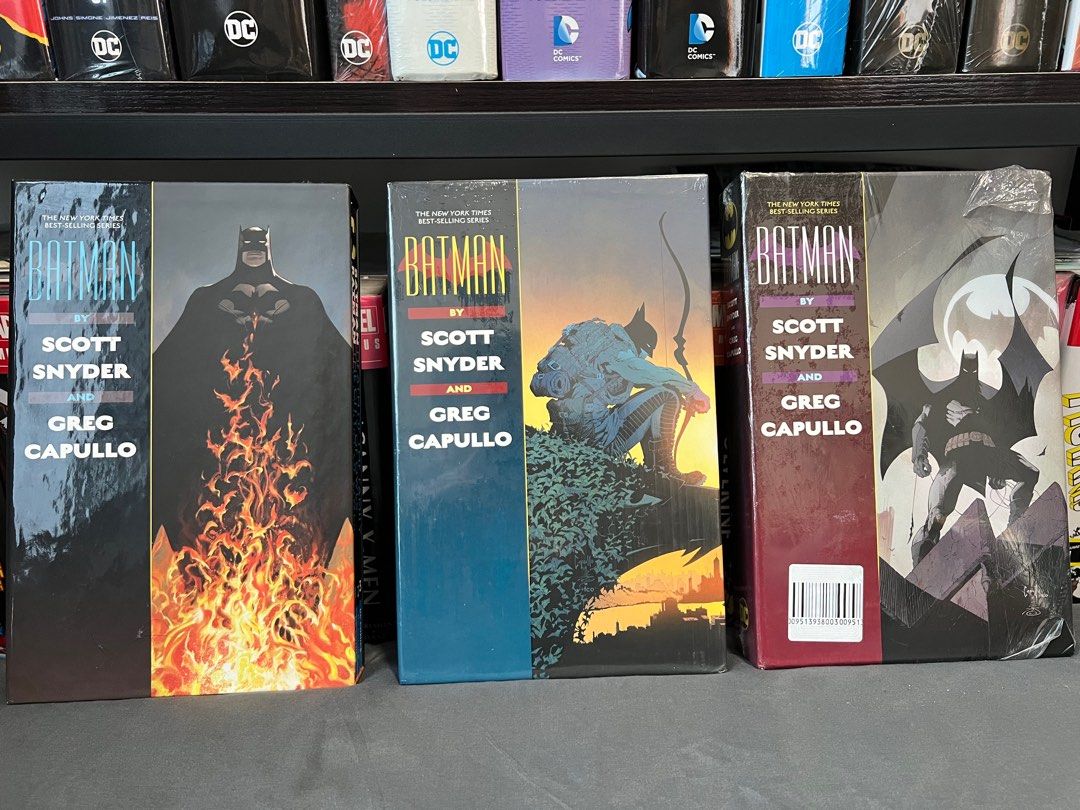 Batman Snyder Complete Box Set, Hobbies & Toys, Books & Magazines, Comics &  Manga on Carousell