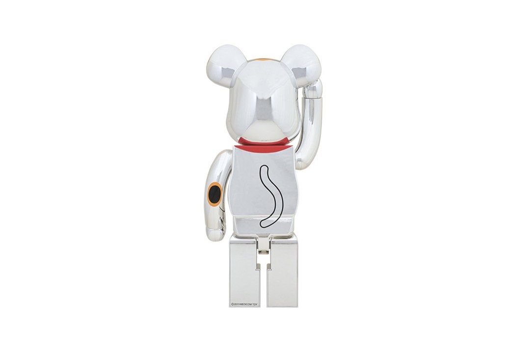 Bearbrick Manekineko Silver Plated Emit Light 1000%