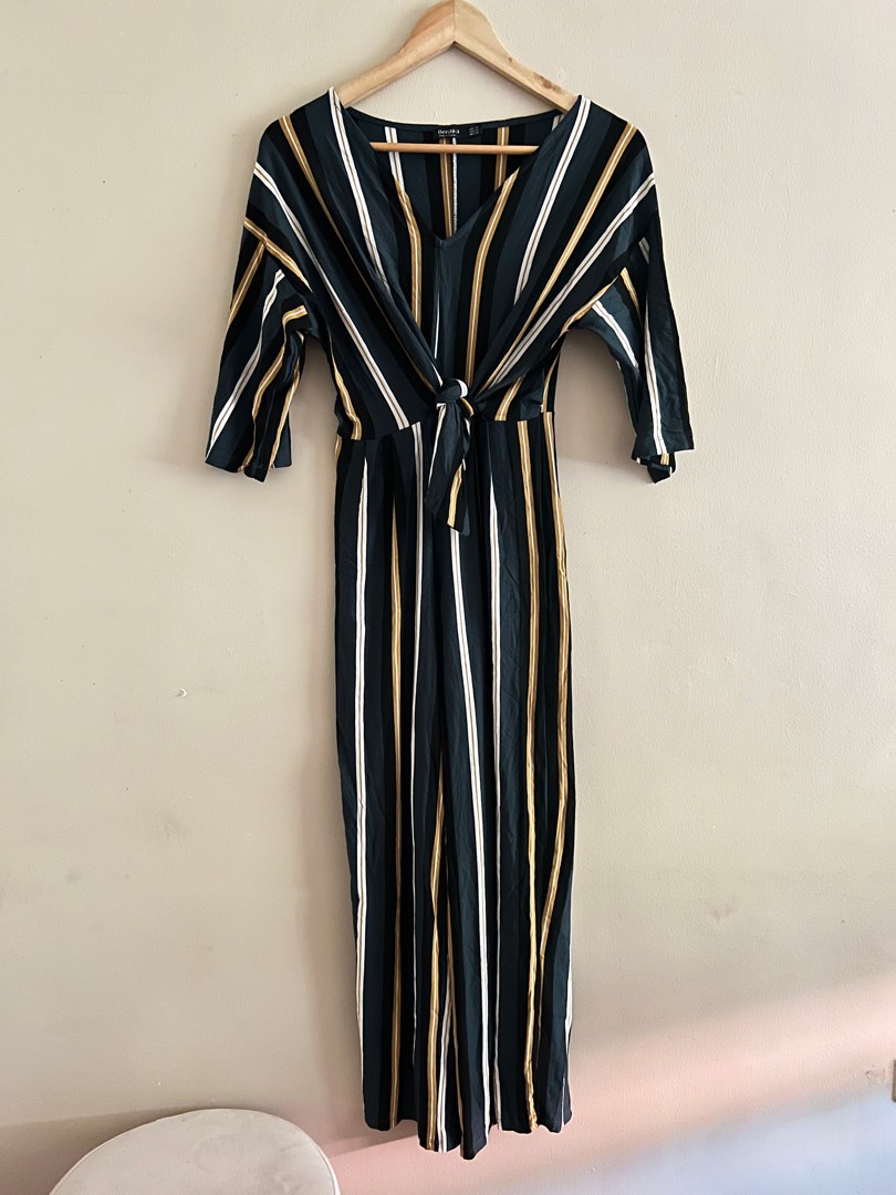 Bershka Jumpsuit, Women's Fashion, Dresses & Sets, Jumpsuits on Carousell