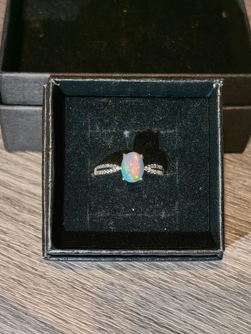 Rainbow opal ring online