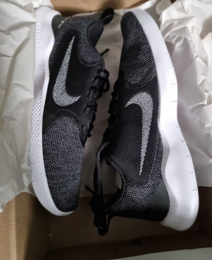 newest nike shoe for women