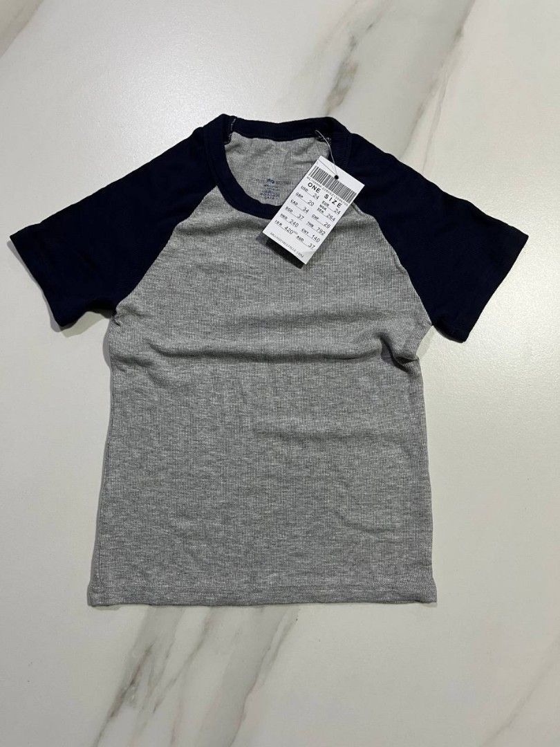 Brandy Melville black and grey bella top, Women's Fashion, Tops, Shirts