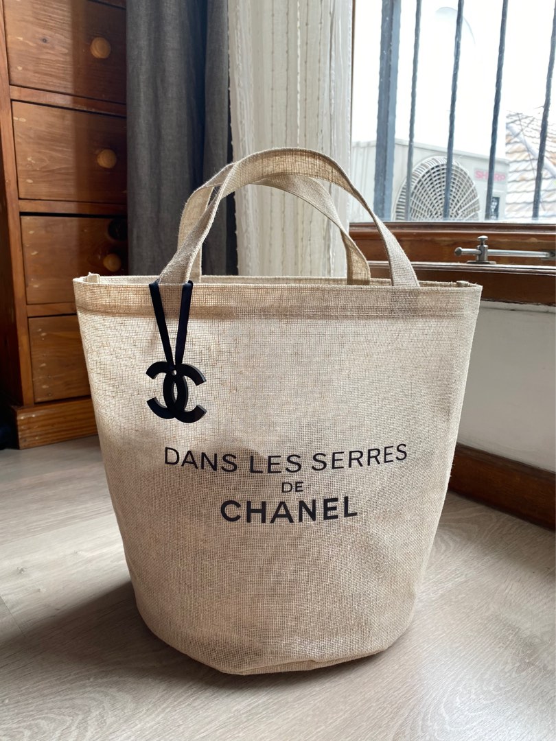 Chanel Dans Les Serres, Fesyen Wanita, Tas & Dompet di Carousell