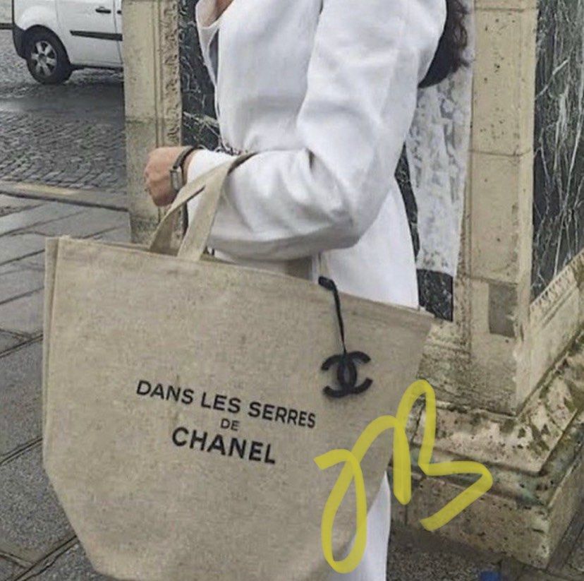 CHANEL Novelty Tote Bag Dans Les Serres Event Ladies Camellia