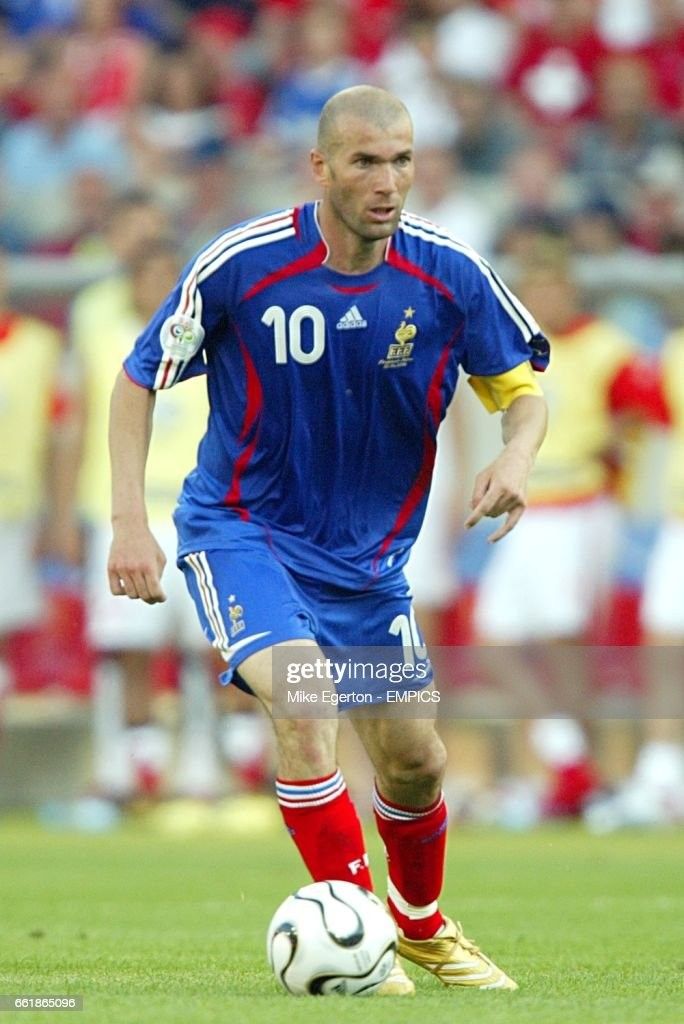 CLASSIC ADIDAS FRANCE F.C FOOTBALL JERSEY  World Cup 2006 Home Kit #10  Zidane Zizou, Men's Fashion, Activewear on Carousell