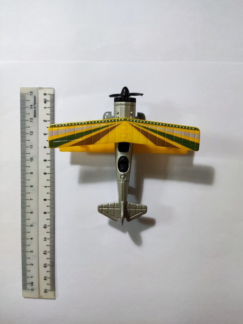 Classic Metal Small Toy Plane, Hobbies & Toys, Toys & Games on Carousell