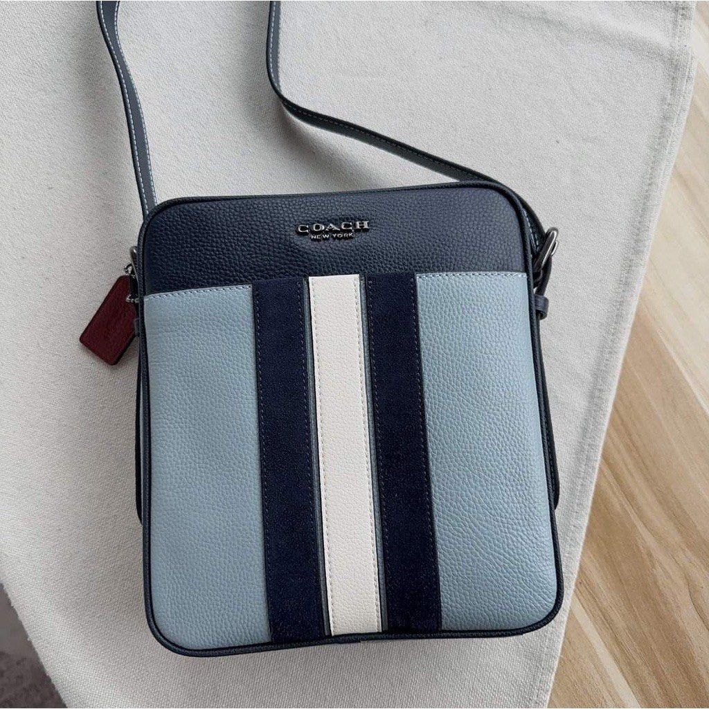 Coach mens sling bag (Category: Luxury Bags & Wallets) located in Las Pinas. Submitted by yhn_boutique (Listing ID 1211449555, Image 2). Description: Cod via lalamove Shipping J&T/Lbc Complete inclusions Dm .