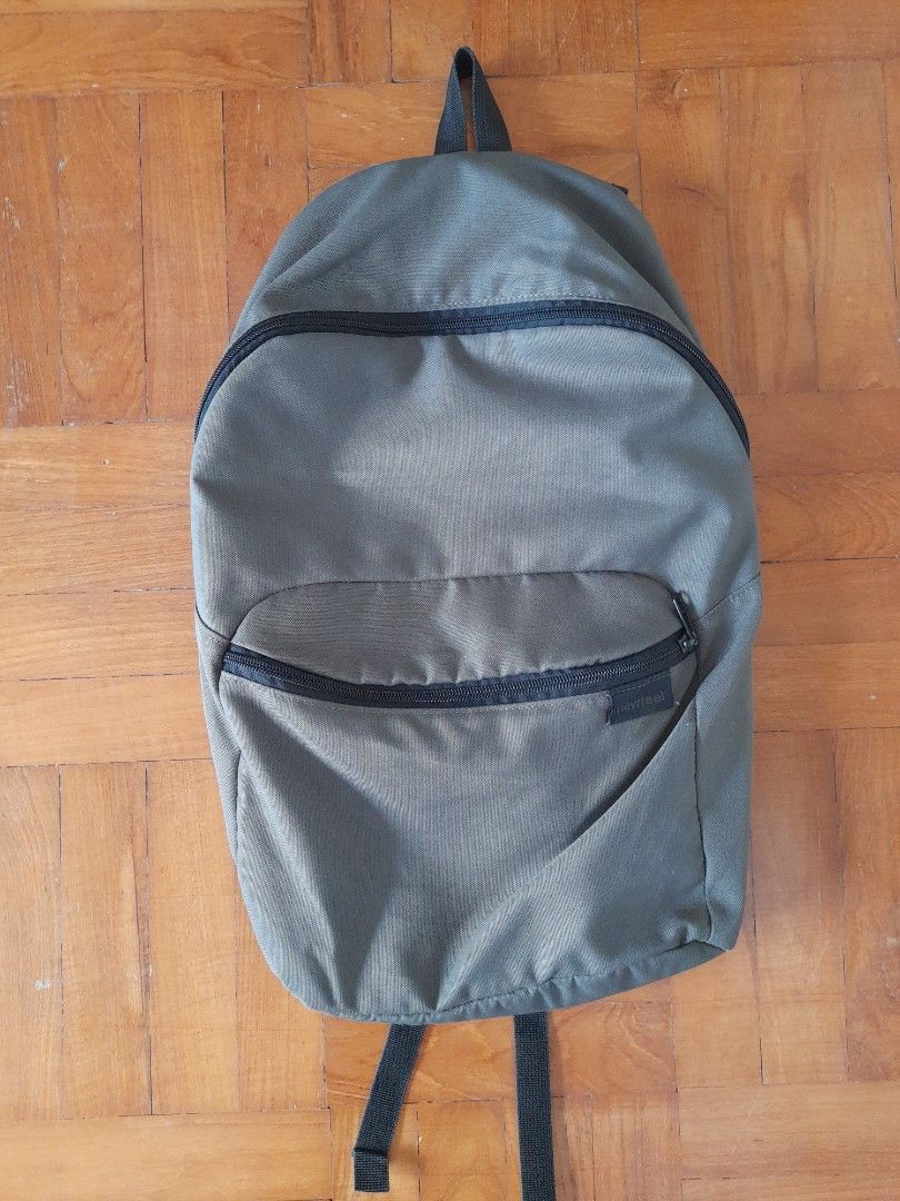 Decathlon army green haversack backpack, Men's Fashion, Bags, Backpacks